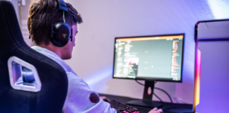 Hoe muziek te spelen in Discord uitgelegd