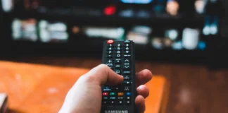 Hoe gebruik je Timeshift op Samsung TV om live shows te pauzeren of terug te spoelen