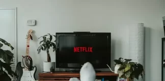 Hoe kan ik automatisch intro’s overslaan op Netflix