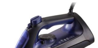 Kan je gedestilleerd water in een strijkijzer gieten?