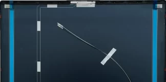 De laptophoes vervangen, door Lenovo IdeaPad 5 voorbeeld